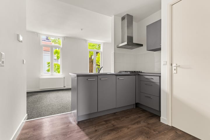 Foto 3 van Van Hasseltstraat 6-2