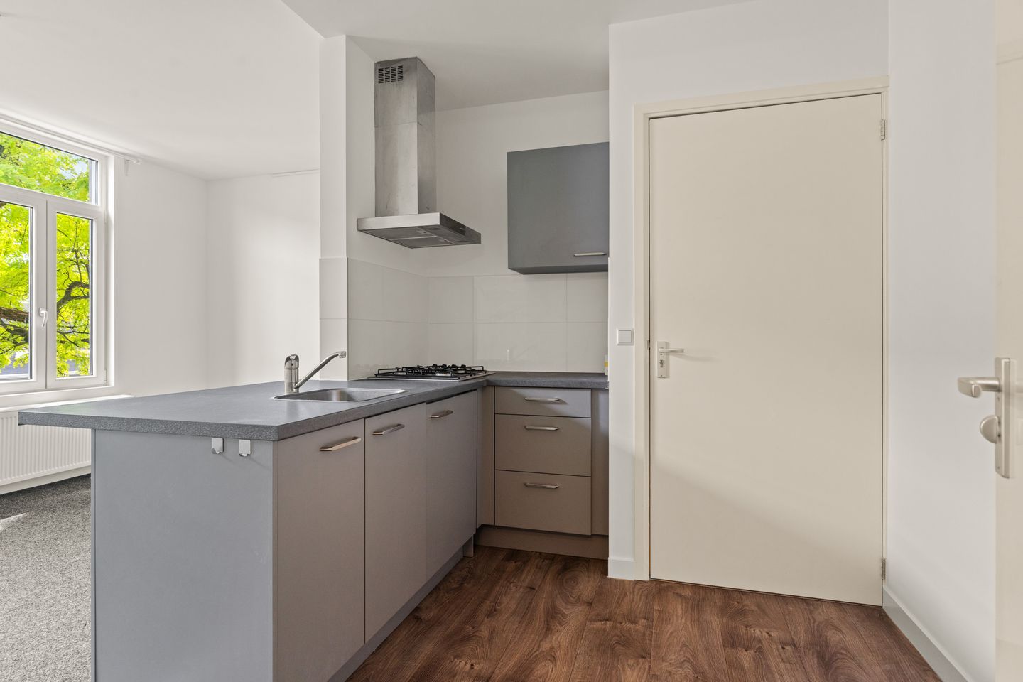 Foto 14 van Van Hasseltstraat 6-2