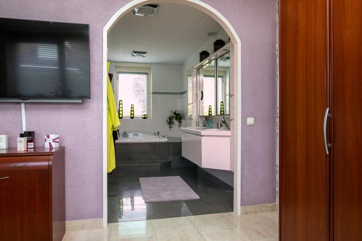 Photo 17 of Bosruiterweg 25-18