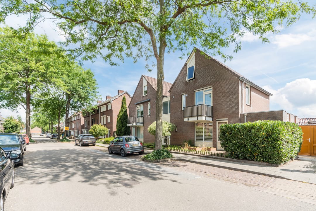 Foto 31 van Baron van Tuyll van Serooskerkenstraat 4-A