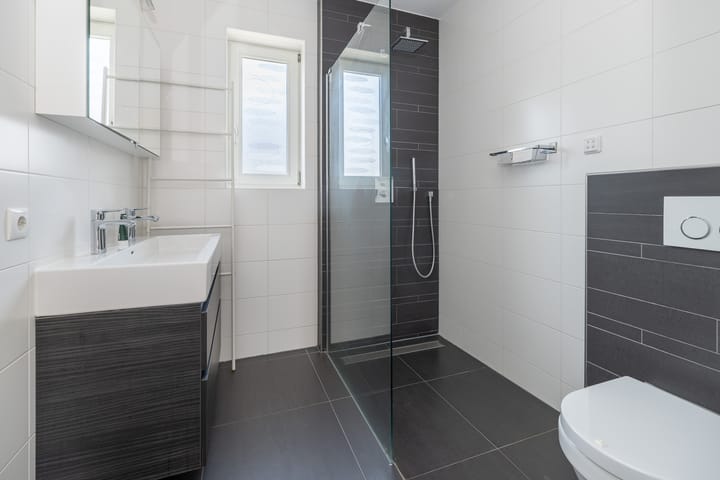 Foto 22 van Valck Lucassenhof 17