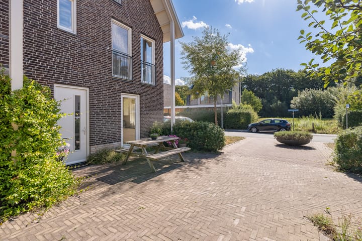 Foto 43 van Valck Lucassenhof 17