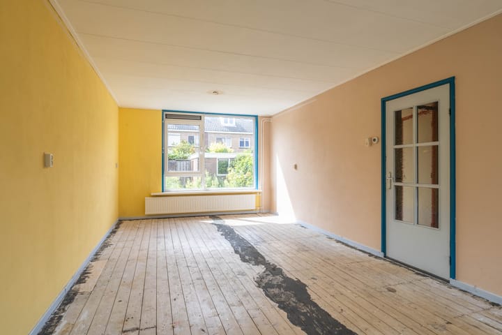 Photo 6 of Wezerstraat 2