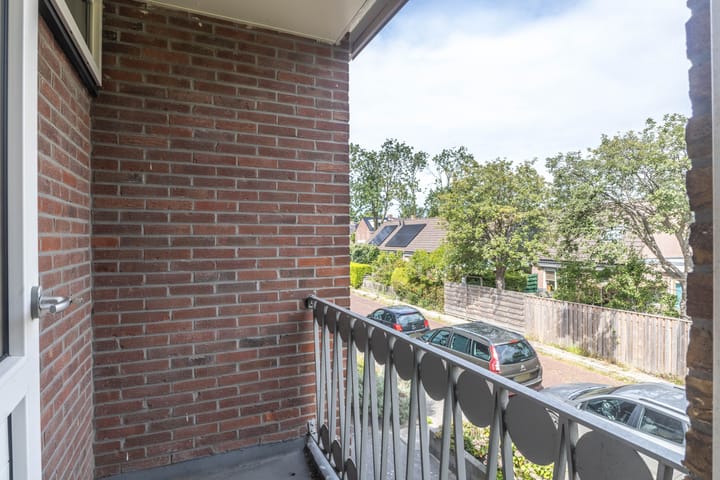 Photo 20 of Wezerstraat 2