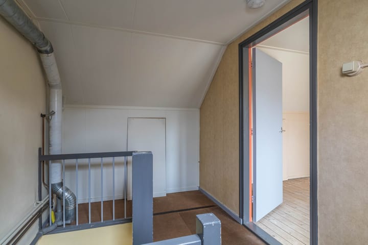 Photo 25 of Wezerstraat 2