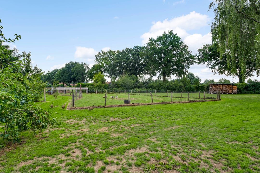 Photo 43 of Baldessenweg 3
