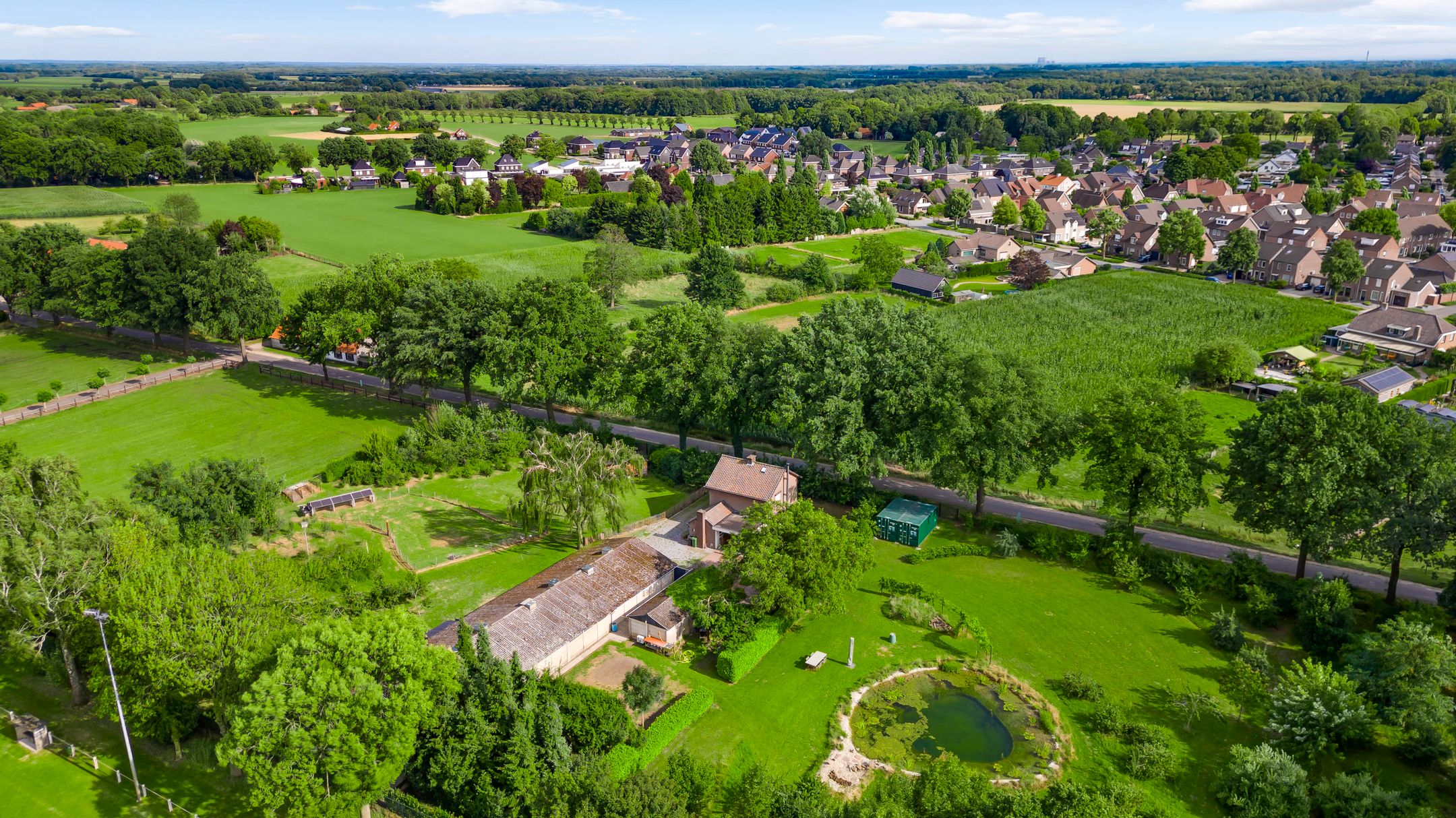 Photo 57 of Baldessenweg 3