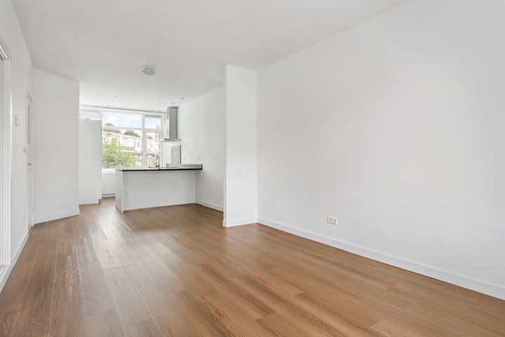 Foto 12 van van Alphenstraat 115