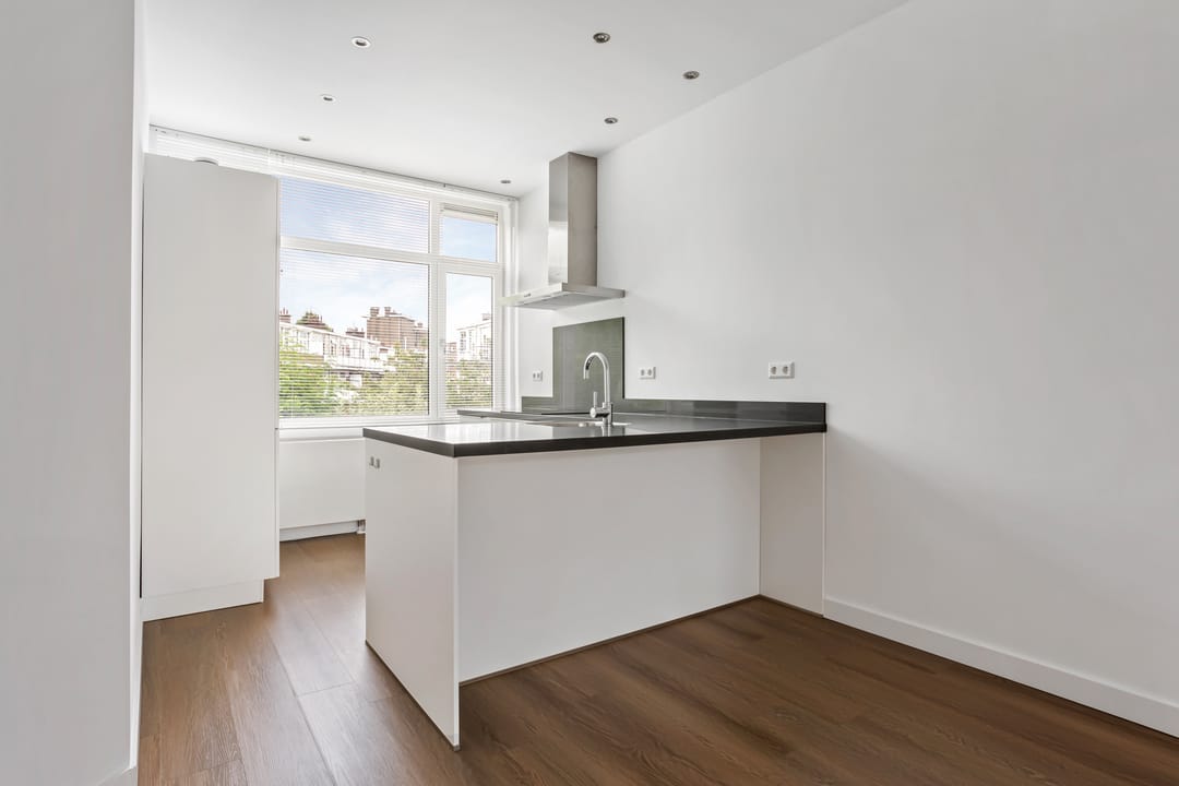 Foto 13 van van Alphenstraat 115