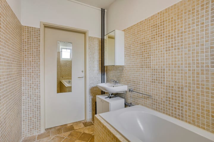 Foto 18 van Moddermanstraat 37