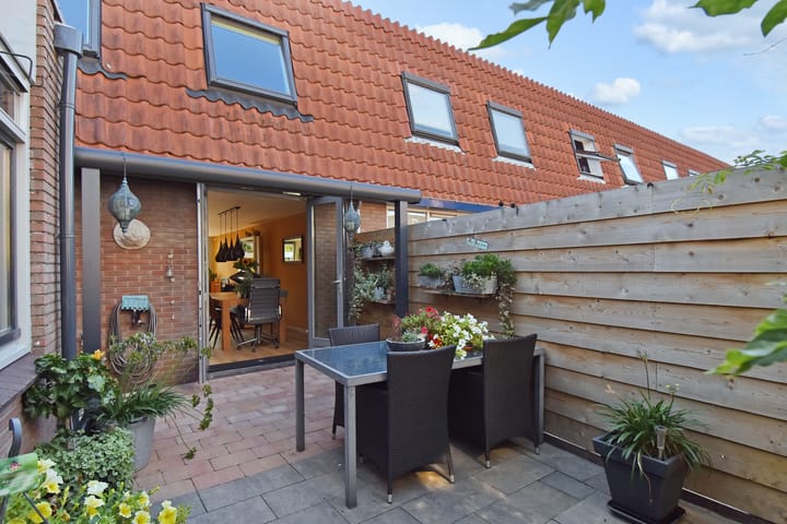 Photo 26 of Prins Bernhardstraat 5-A