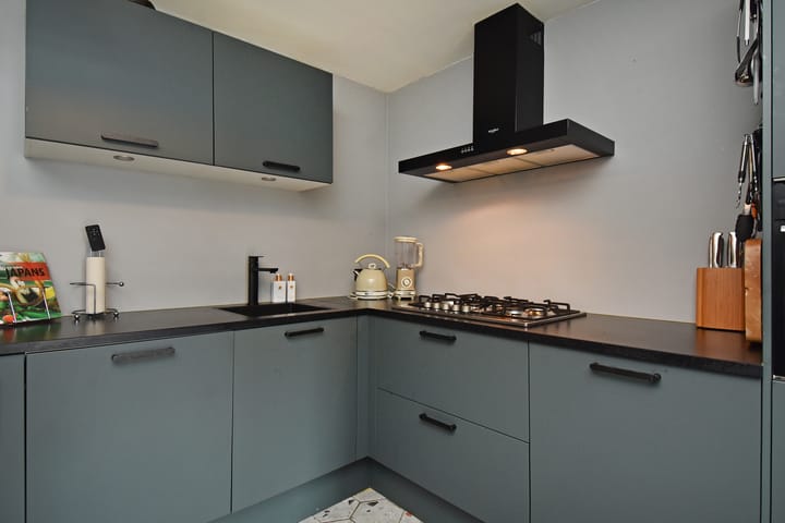 Photo 12 of Prins Bernhardstraat 5-A