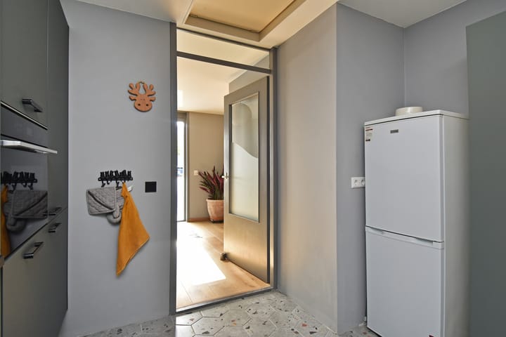 Photo 15 of Prins Bernhardstraat 5-A