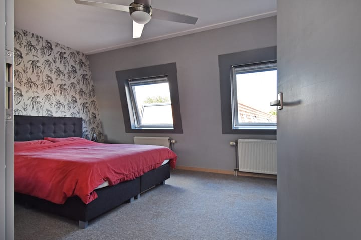 Photo 54 of Prins Bernhardstraat 5-A