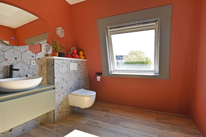 Photo 51 of Prins Bernhardstraat 5-A