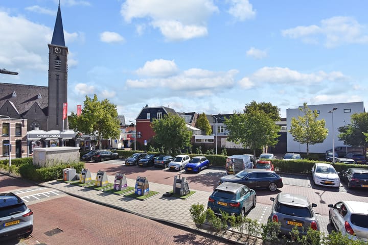 Photo 56 of Prins Bernhardstraat 5-A