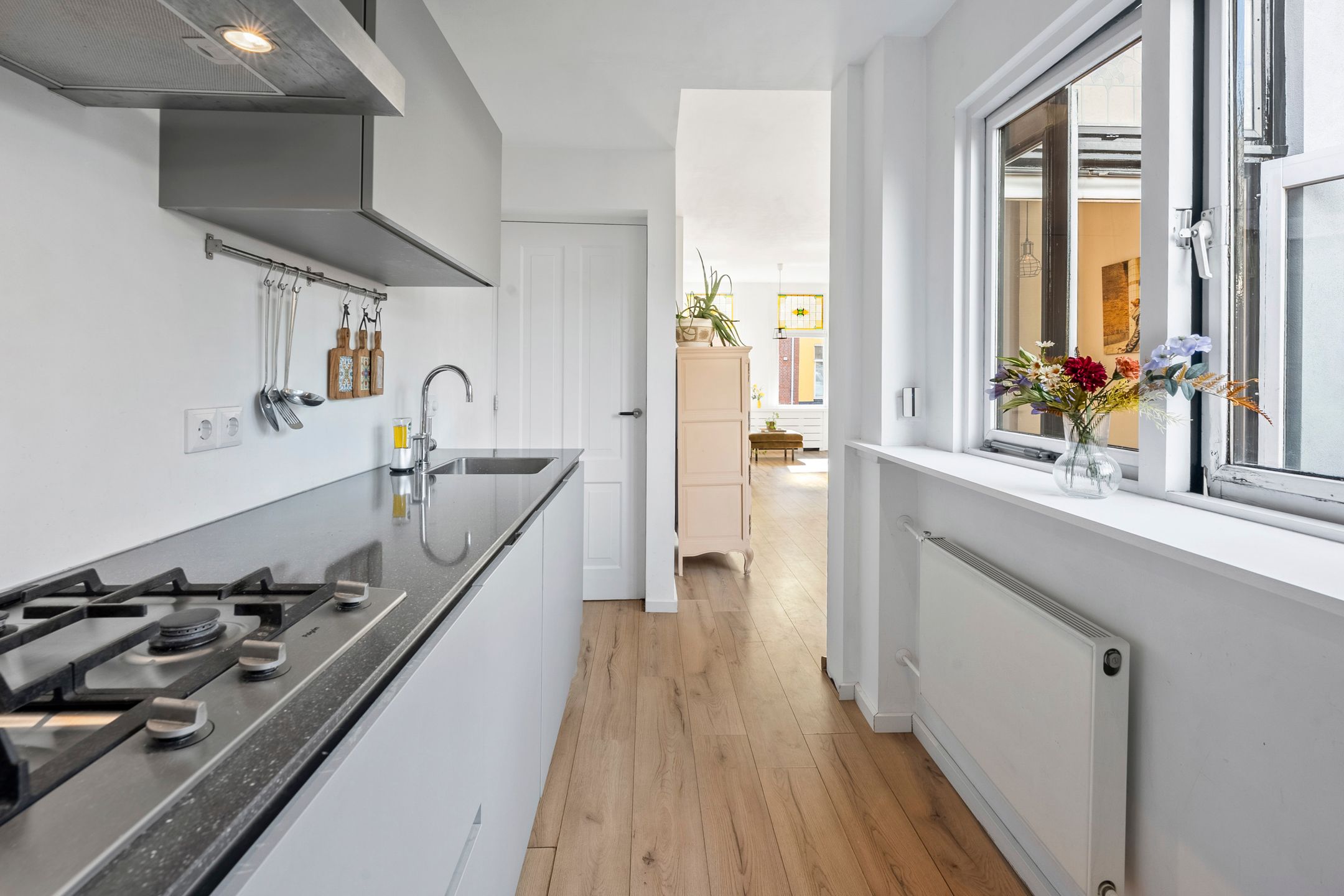Photo 12 of Nagtzaamstraat 74