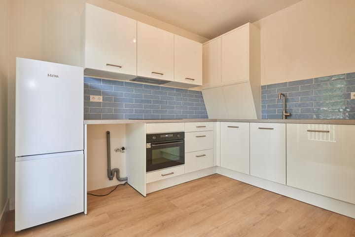 Foto 9 van Van Ostadestraat 144-3A