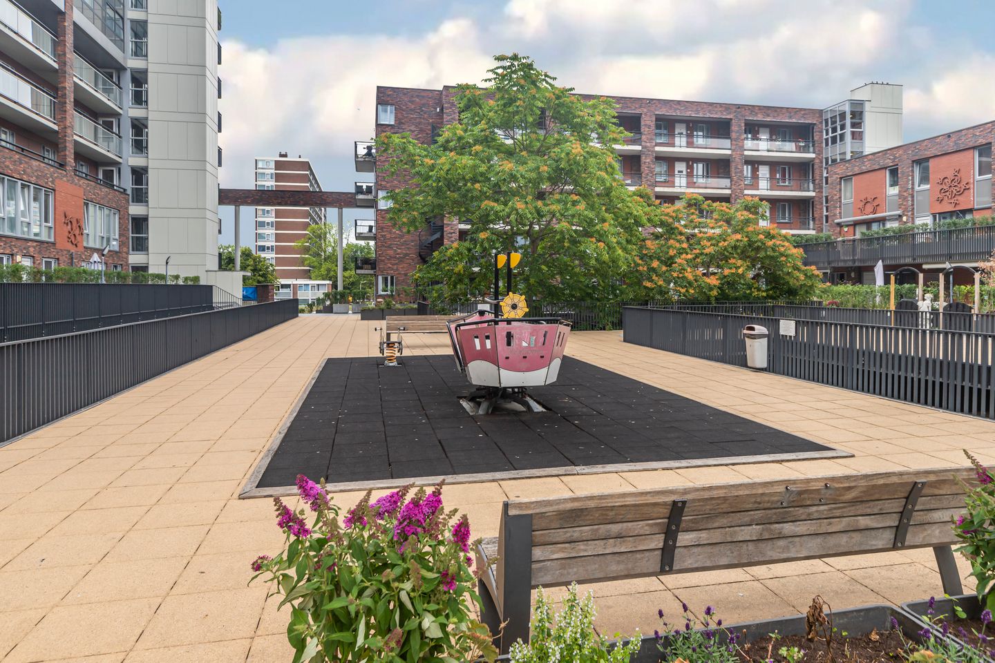 Foto 34 van Akropolishof 8