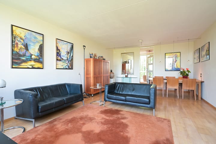 Foto 2 van Burgemeester De Monchyplein 161