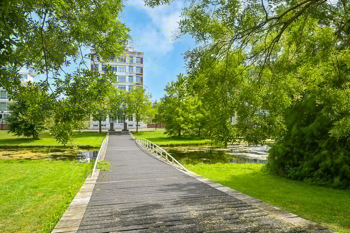 Foto 31 van Burgemeester De Monchyplein 161