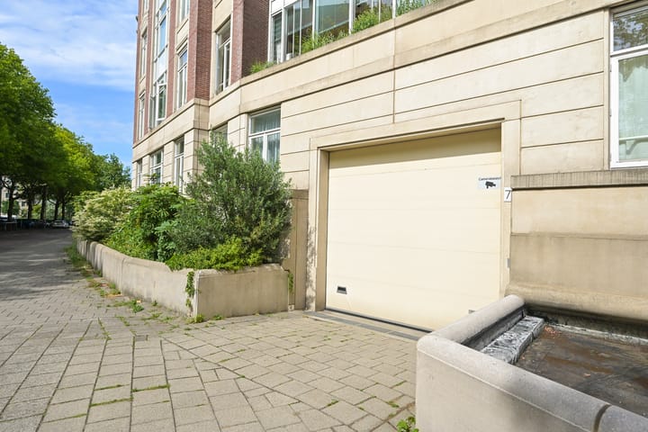 Foto 36 van Burgemeester De Monchyplein 161