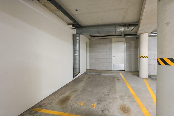 Foto 30 van Burgemeester De Monchyplein 161