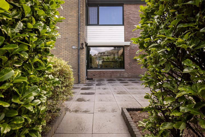 Photo 2 of Wilsonstraat 175