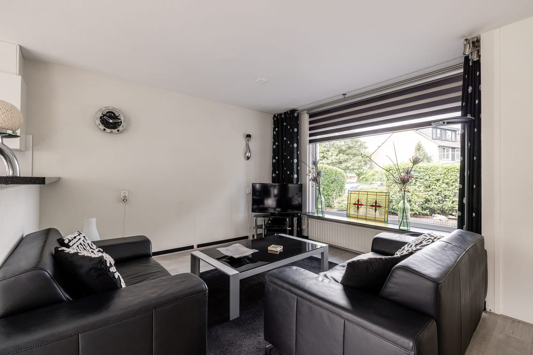 Photo 11 of Wilsonstraat 175