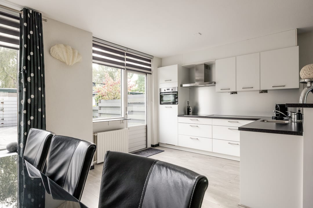 Photo 13 of Wilsonstraat 175