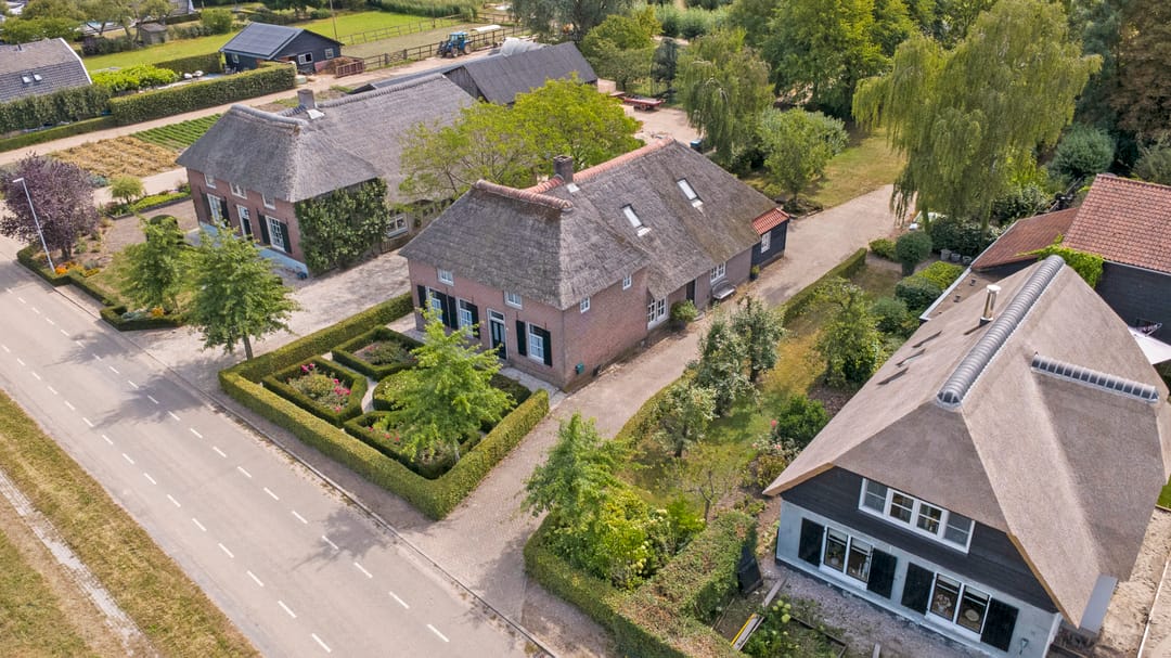 Photo 1 of Beemstraat 46