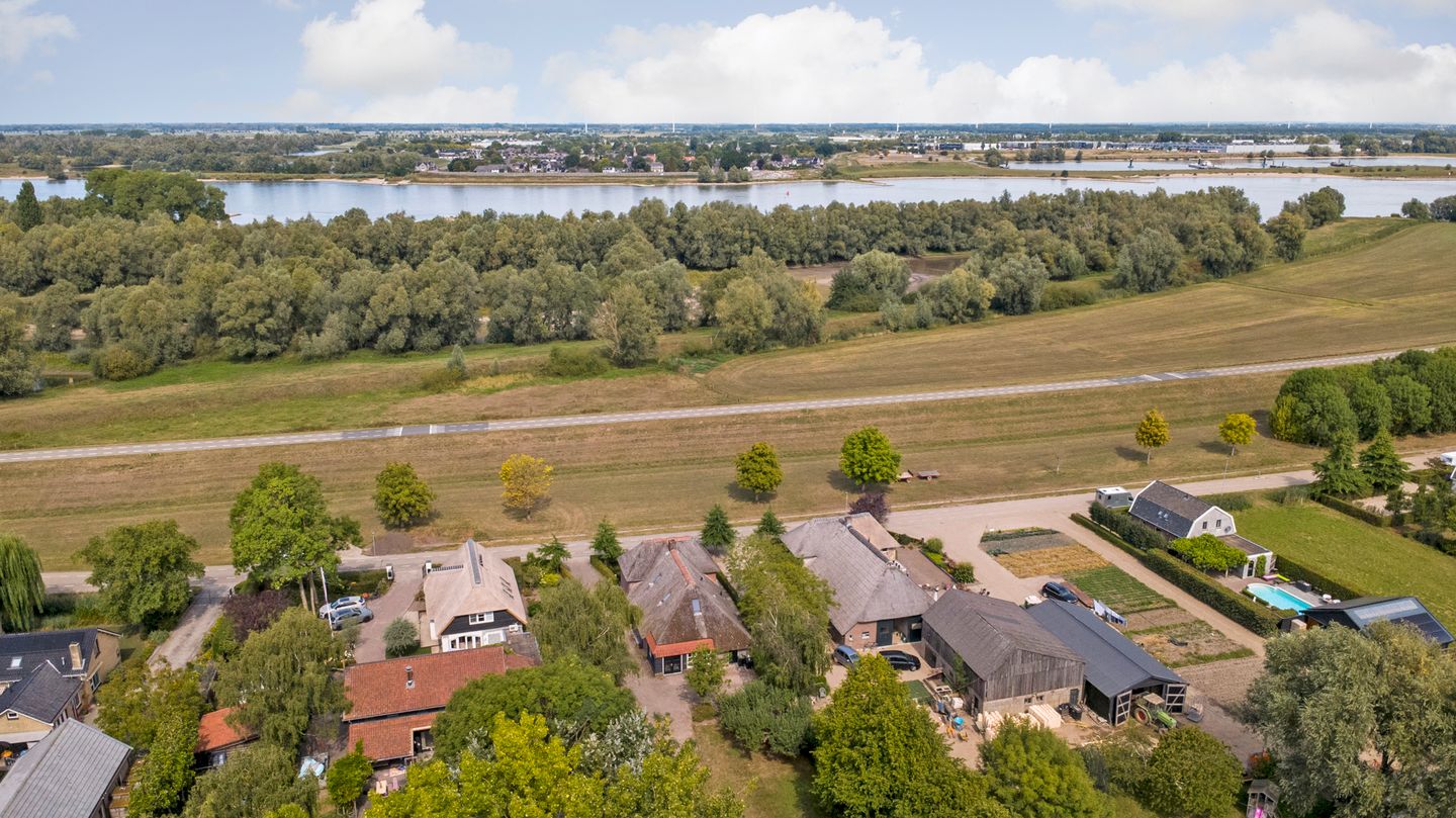 Photo 5 of Beemstraat 46