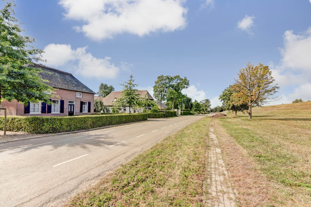 Photo 7 of Beemstraat 46