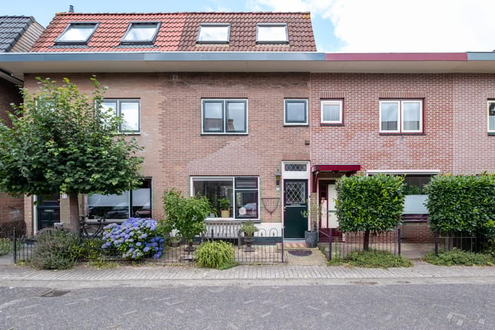 Photo 2 of Lathyrusstraat 13