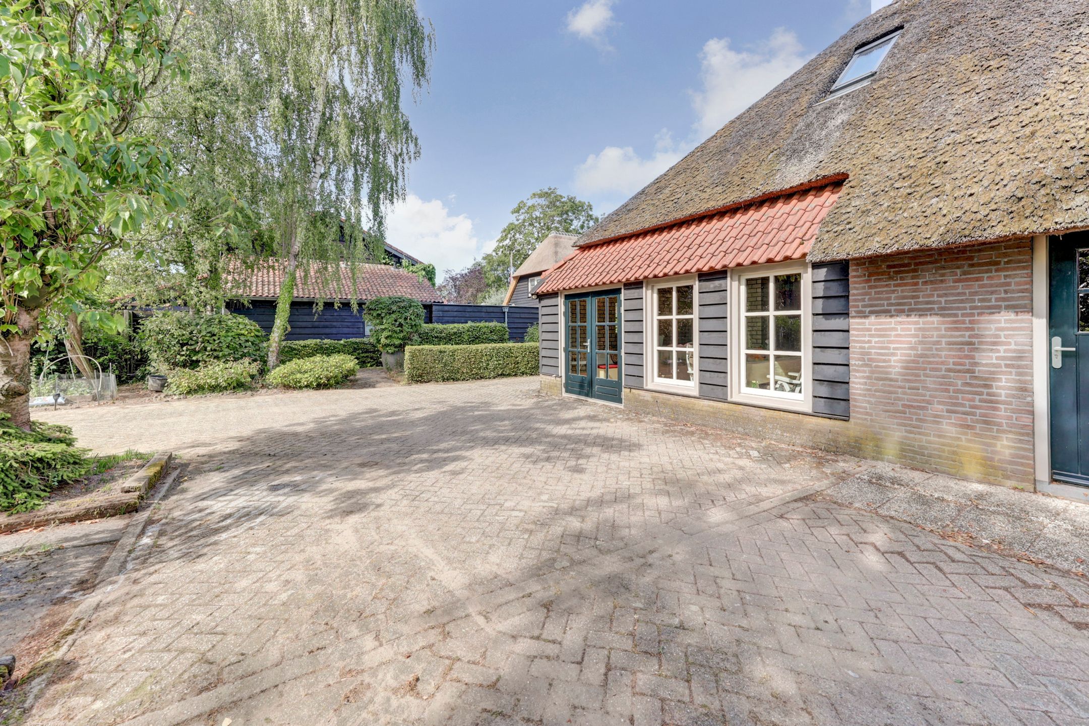 Photo 15 of Beemstraat 46