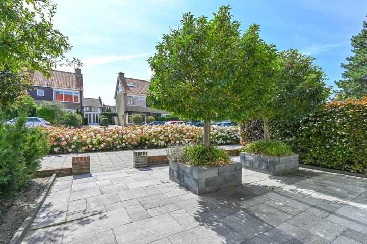 Foto 3 van Roos en Beeklaan 51