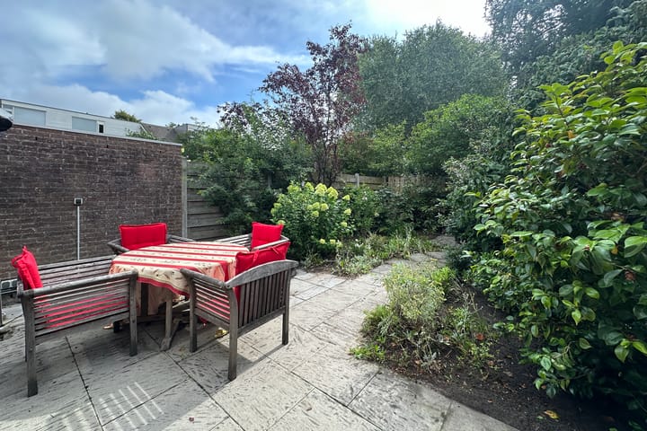 Photo 18 of Hugo van der Goeslaan 60