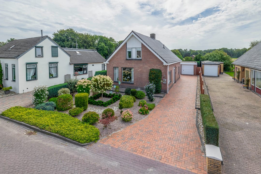 Photo 1 of Schoollaan 14