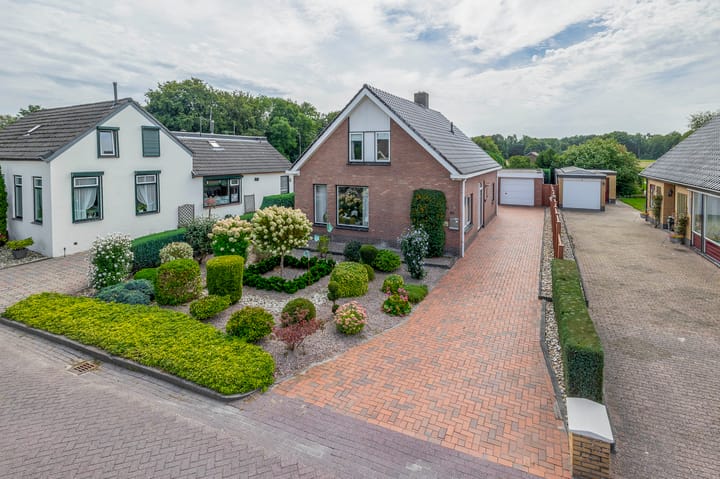 Photo 1 of Schoollaan 14