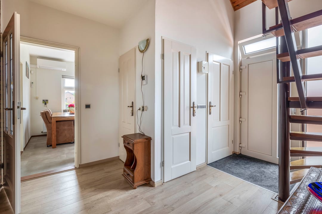 Photo 7 of Schoollaan 14