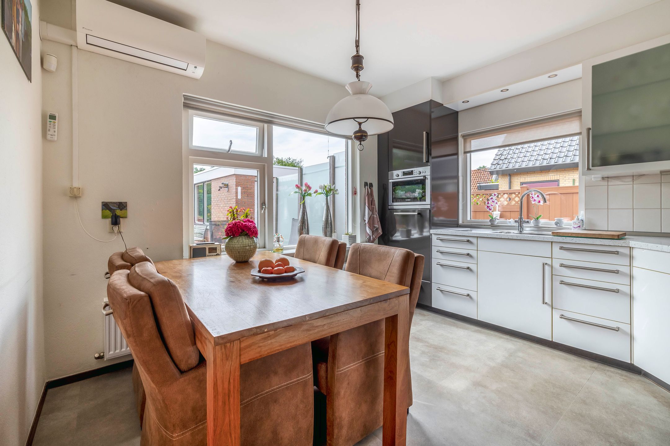 Photo 18 of Schoollaan 14