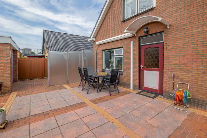 Photo 35 of Schoollaan 14