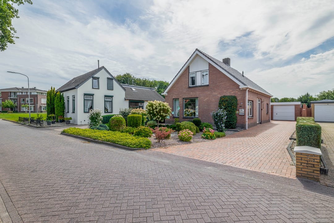 Photo 47 of Schoollaan 14