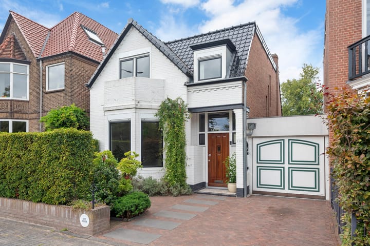 Leidsevaart 554