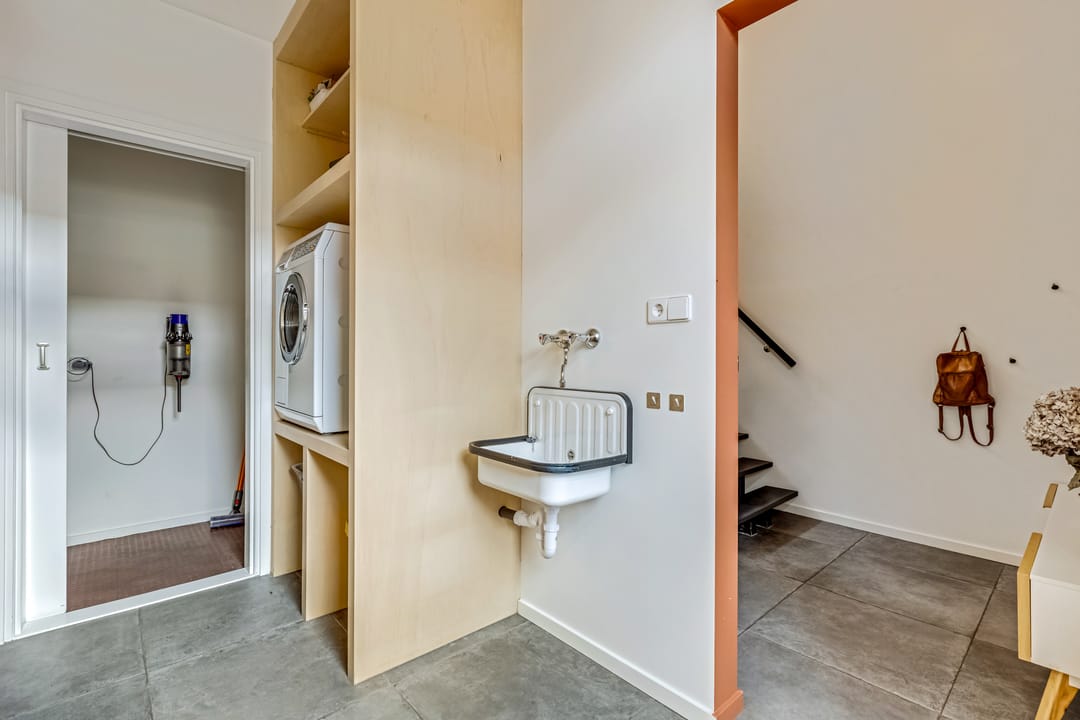 Foto 28 van Johan de Wittlaan 13