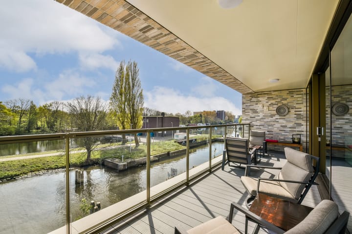 Foto 9 van Nieuwevaartweg 47