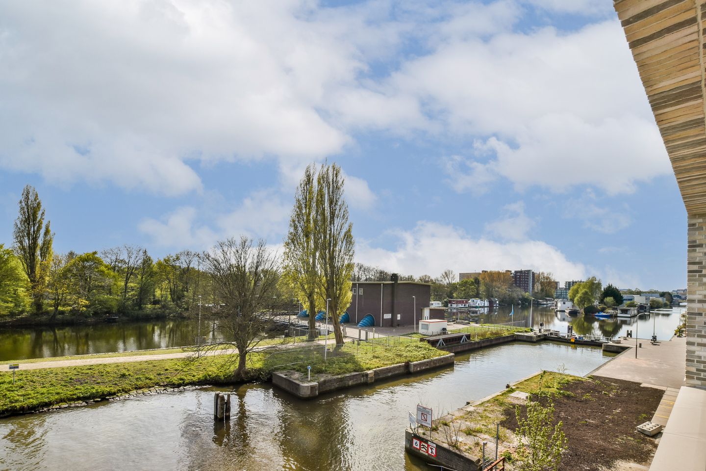 Foto 10 van Nieuwevaartweg 47