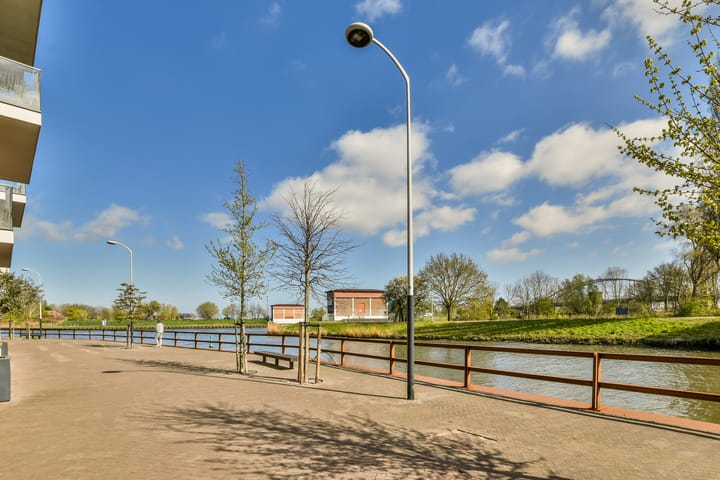 Foto 19 van Nieuwevaartweg 47