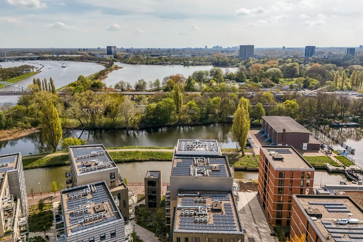 Foto 23 van Nieuwevaartweg 47