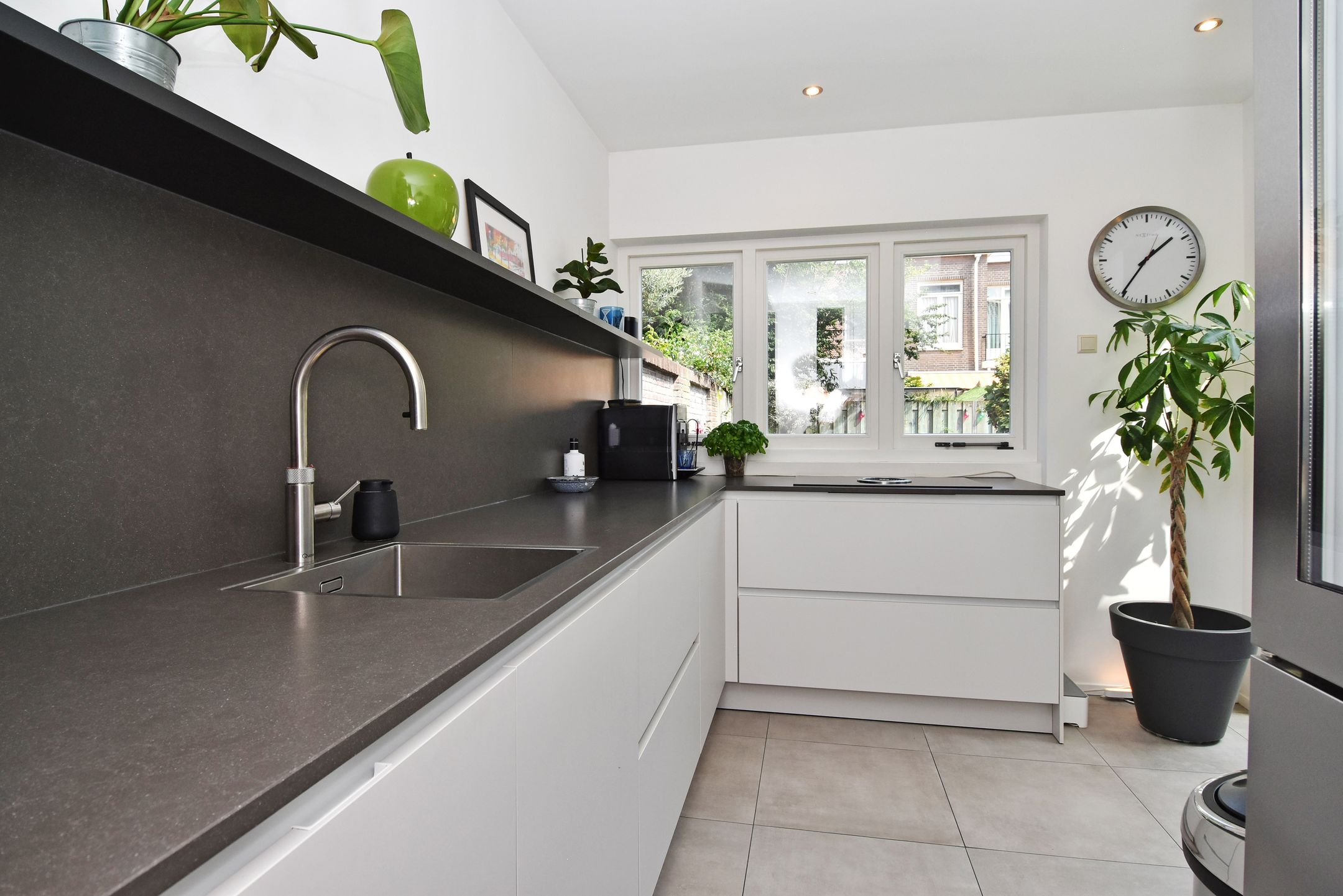 Foto 27 van Amalia van Solmsstraat 110